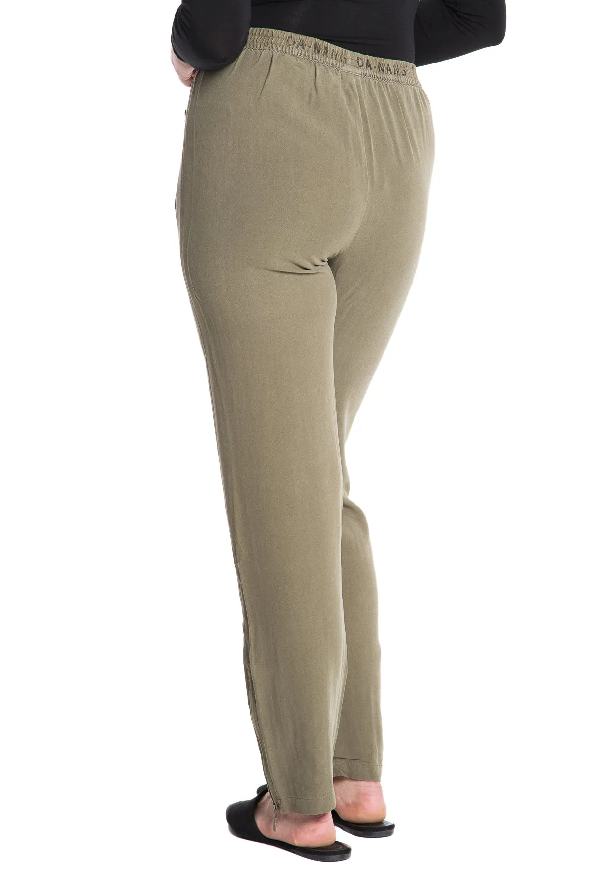 100% Silk relaxed pants in Olive