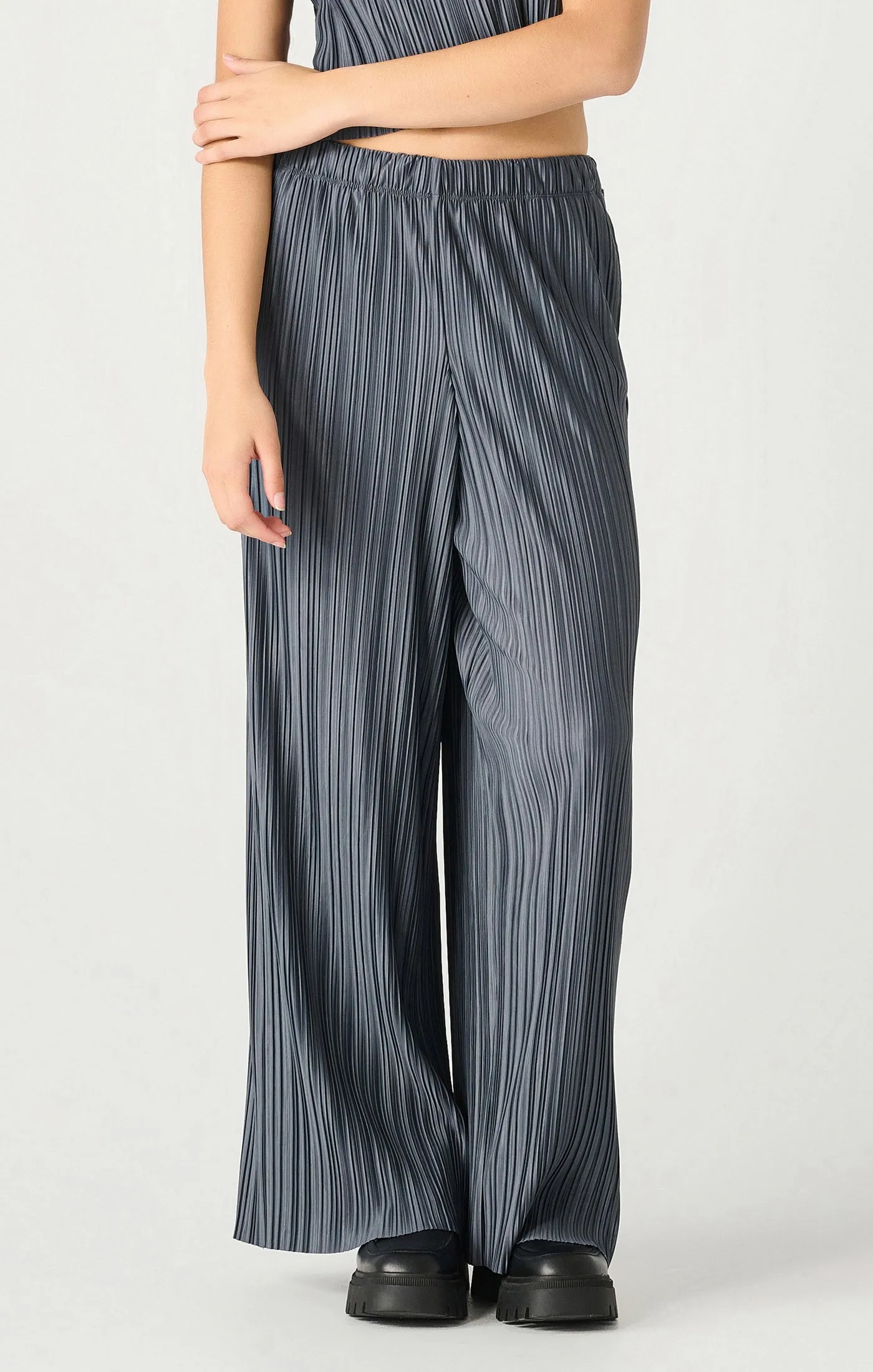 Kaleigh Pull-On Pleated Pants