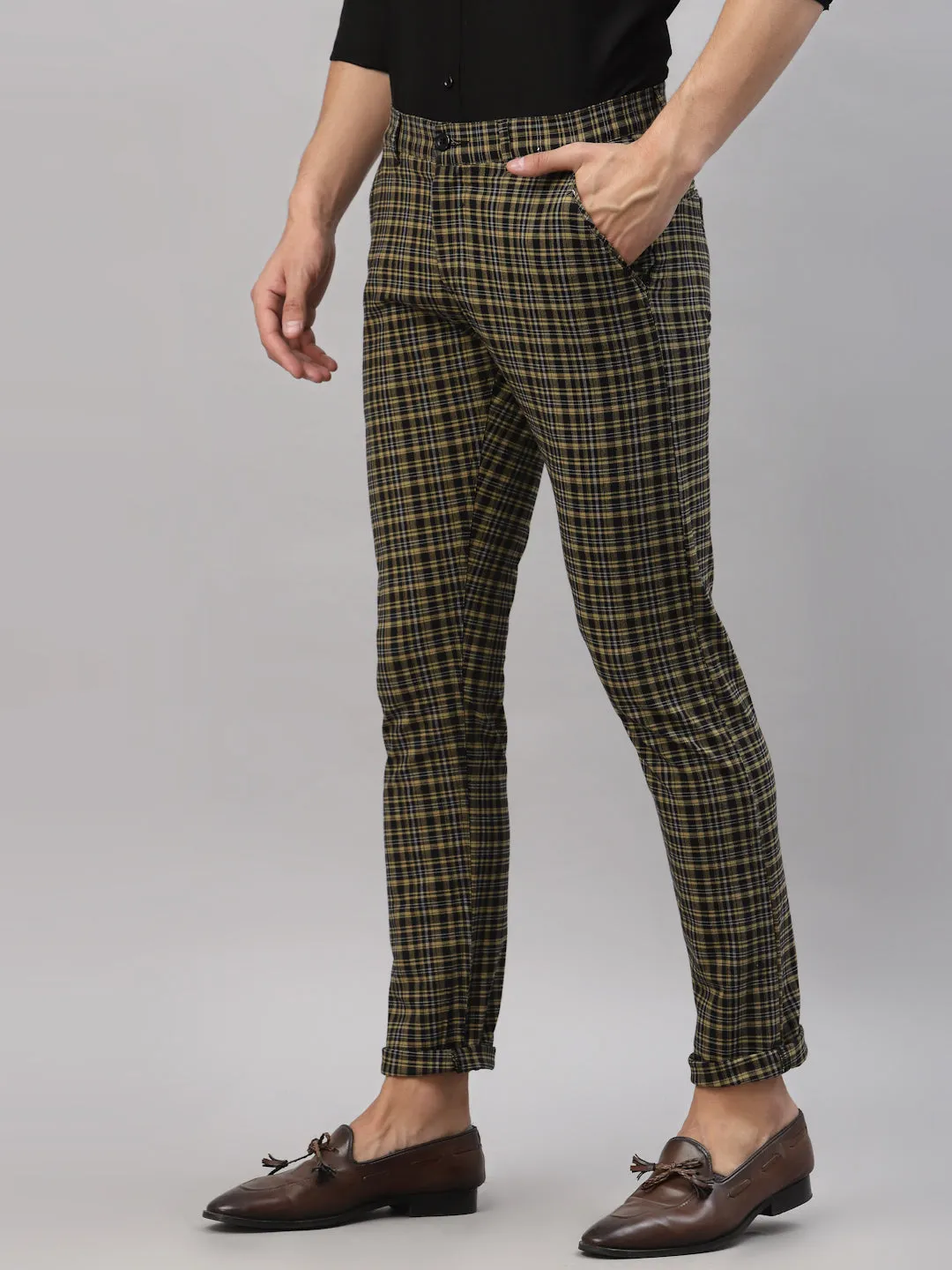 Men Grey Checked Casual Slim Fit Trousers