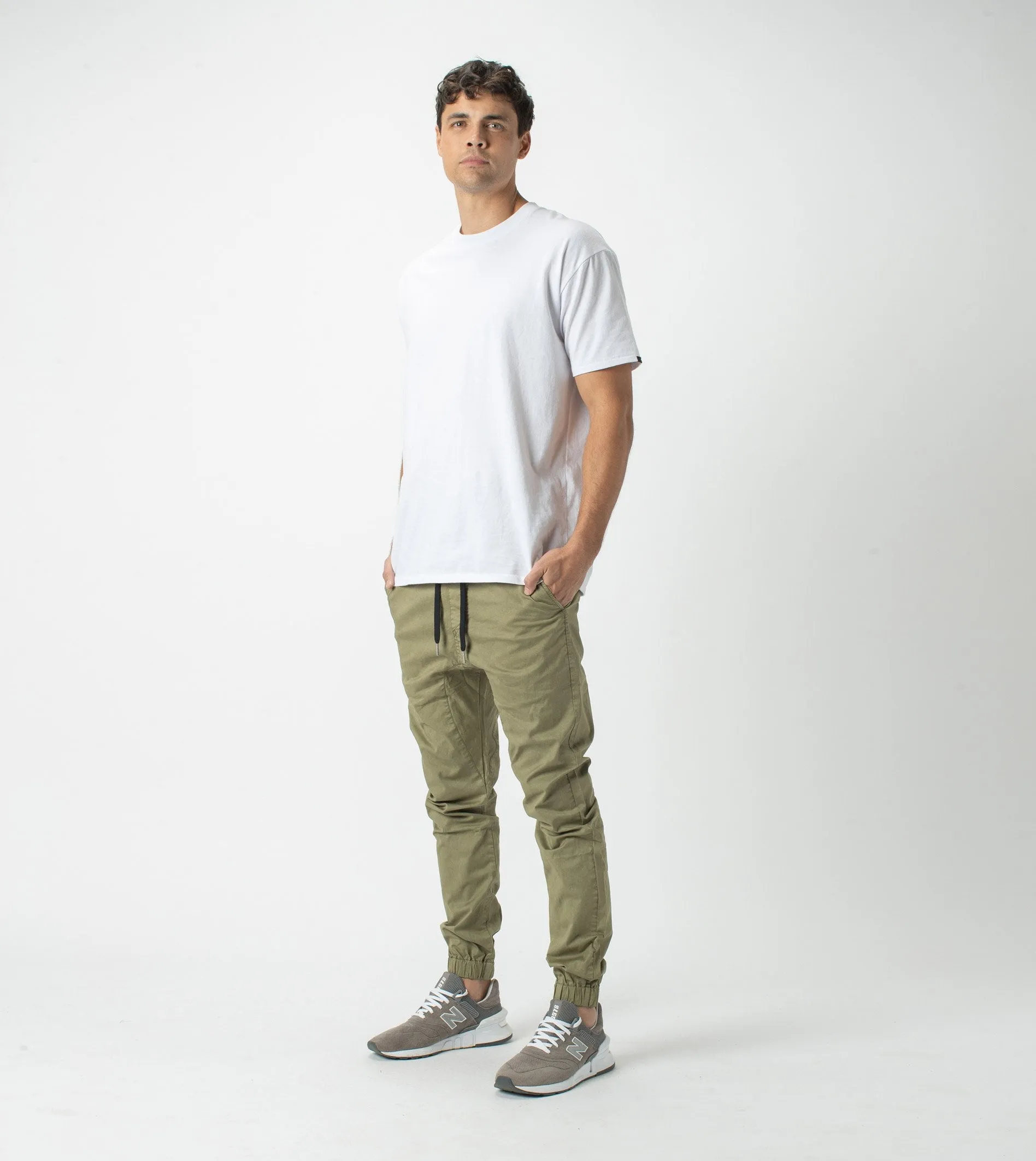 Sureshot Lightweight Jogger GD Moss